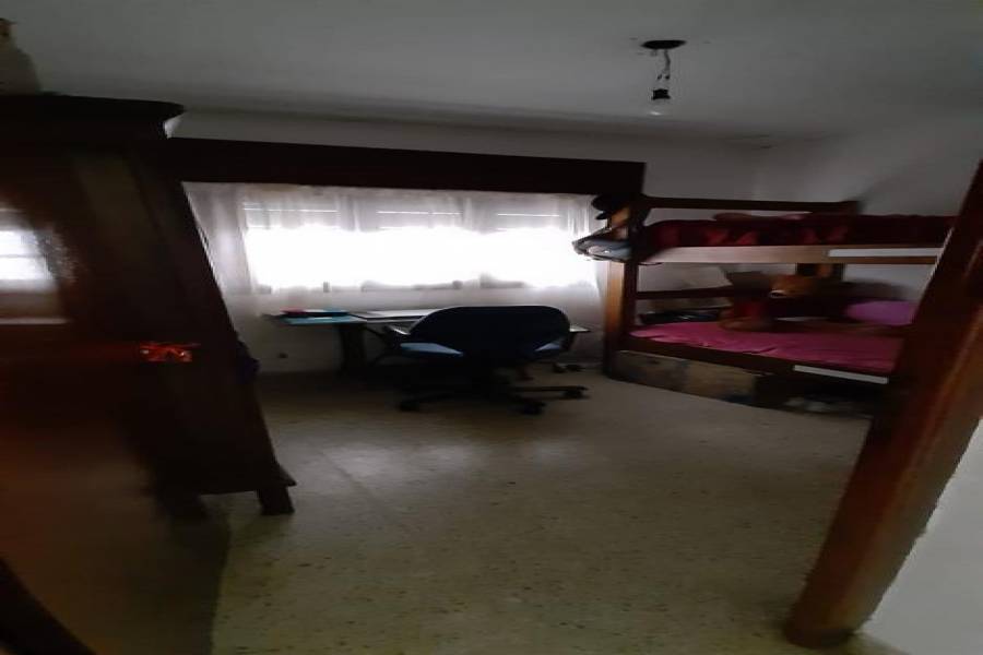 Rosario, Santa Fe, Argentina, 3 Habitaciones Habitaciones, ,1 BañoBathrooms,Casas,Venta,SAN LUIS,42779